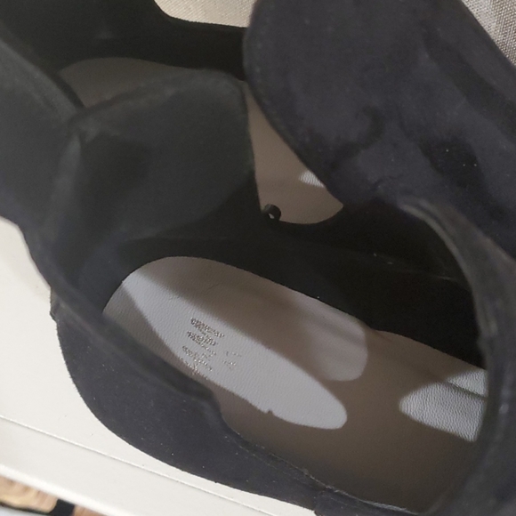 H&M slip on black suede booties - Picture 2 of 6